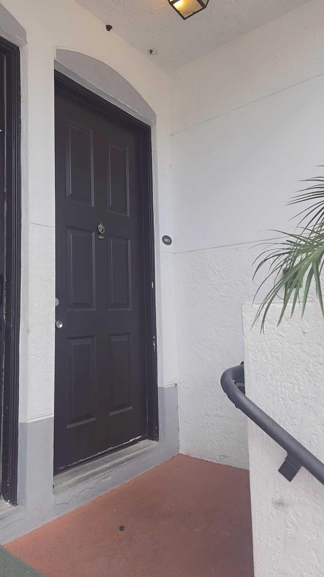 Listing photo 4 for 751 SW 148th Avenue Avenue Unit#1013, Sunrise, FL, 33325