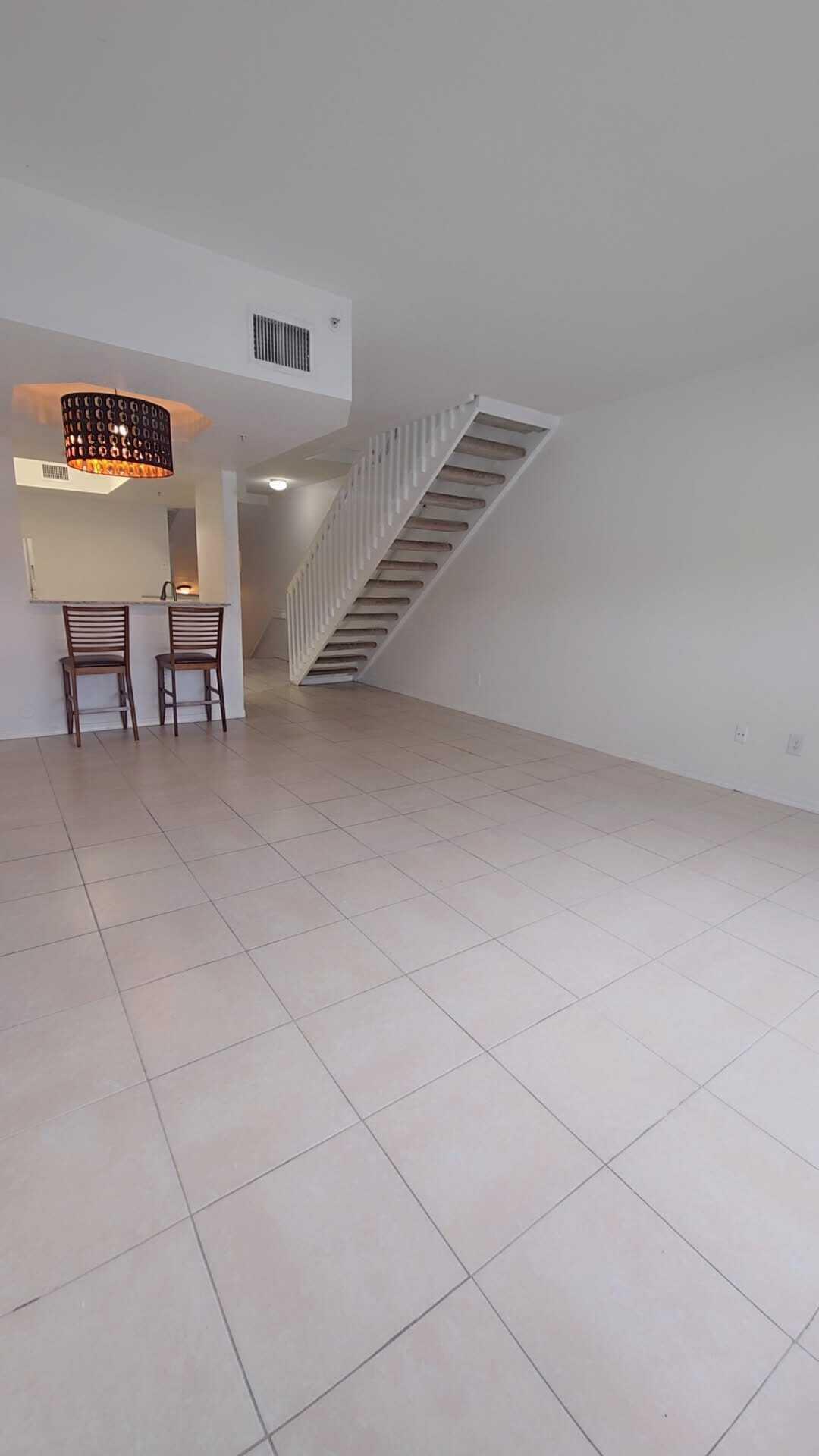Listing photo 6 for 751 SW 148th Avenue Avenue Unit#1013, Sunrise, FL, 33325