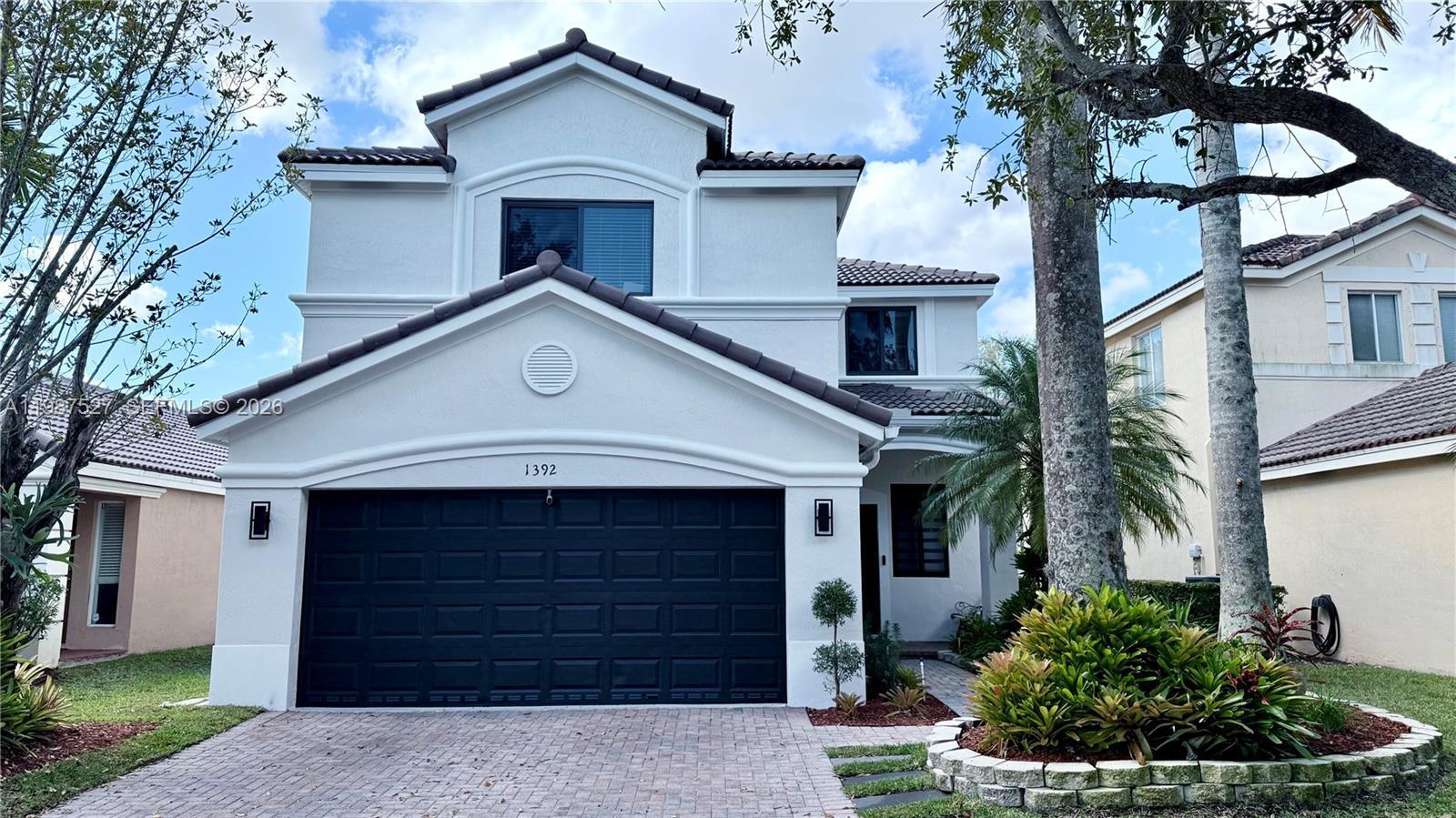 Listing photo 3 for 1392 Canary Island Dr Unit#0, Weston, FL, 33327