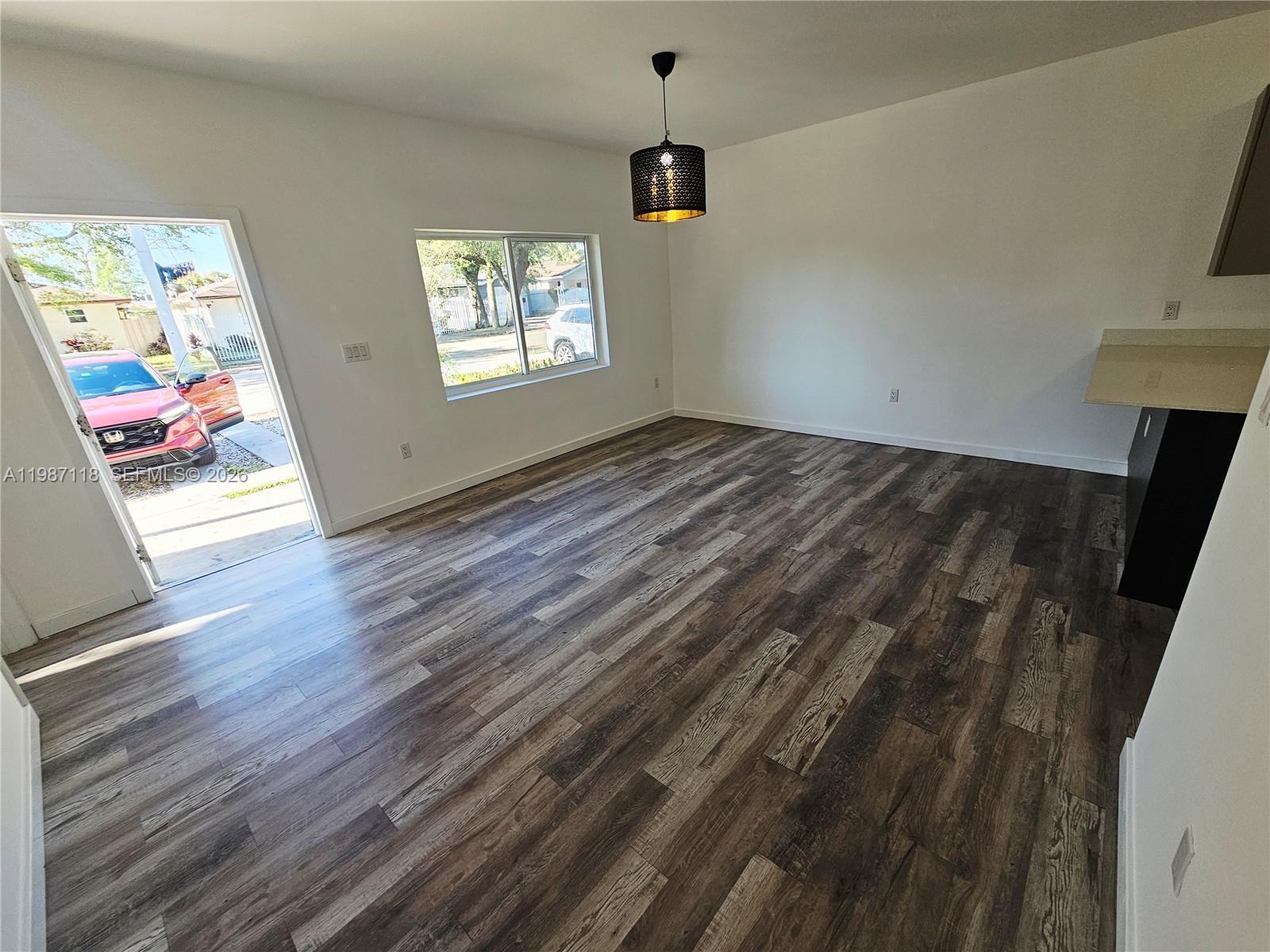Rental in Miami, FL