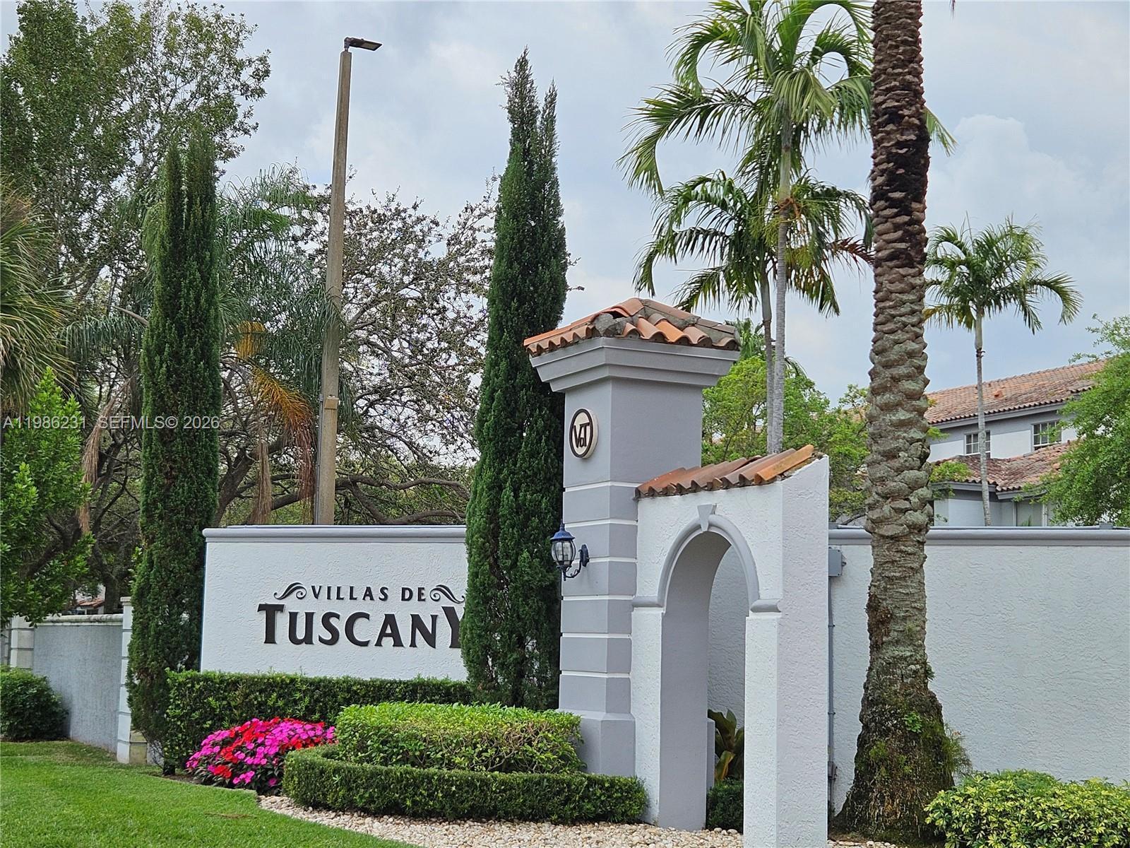 Listing photo 3 for 751 SW 148th Ave Unit#1012, Sunrise, FL, 33325