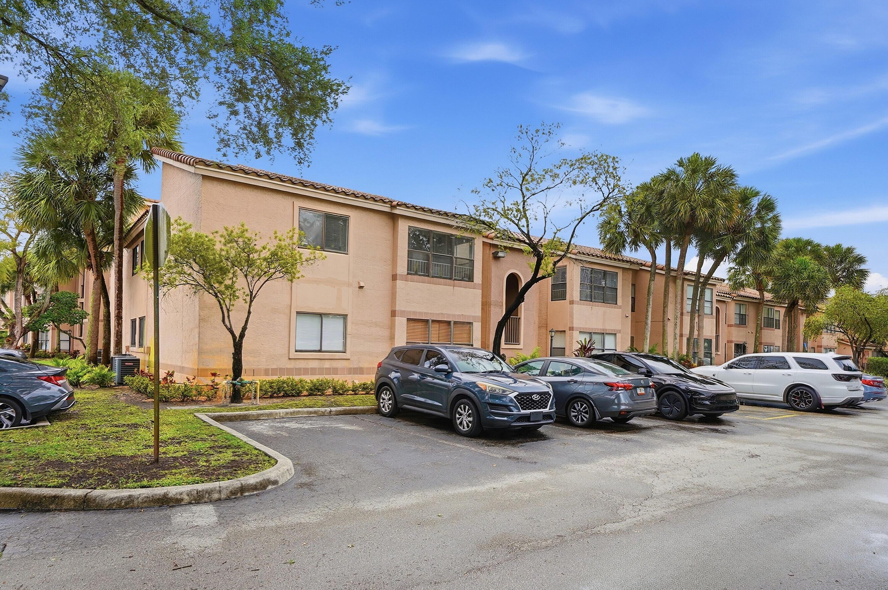 Listing photo 2 for 2900 S University Drive Drive Unit#9204, Davie, FL, 33328