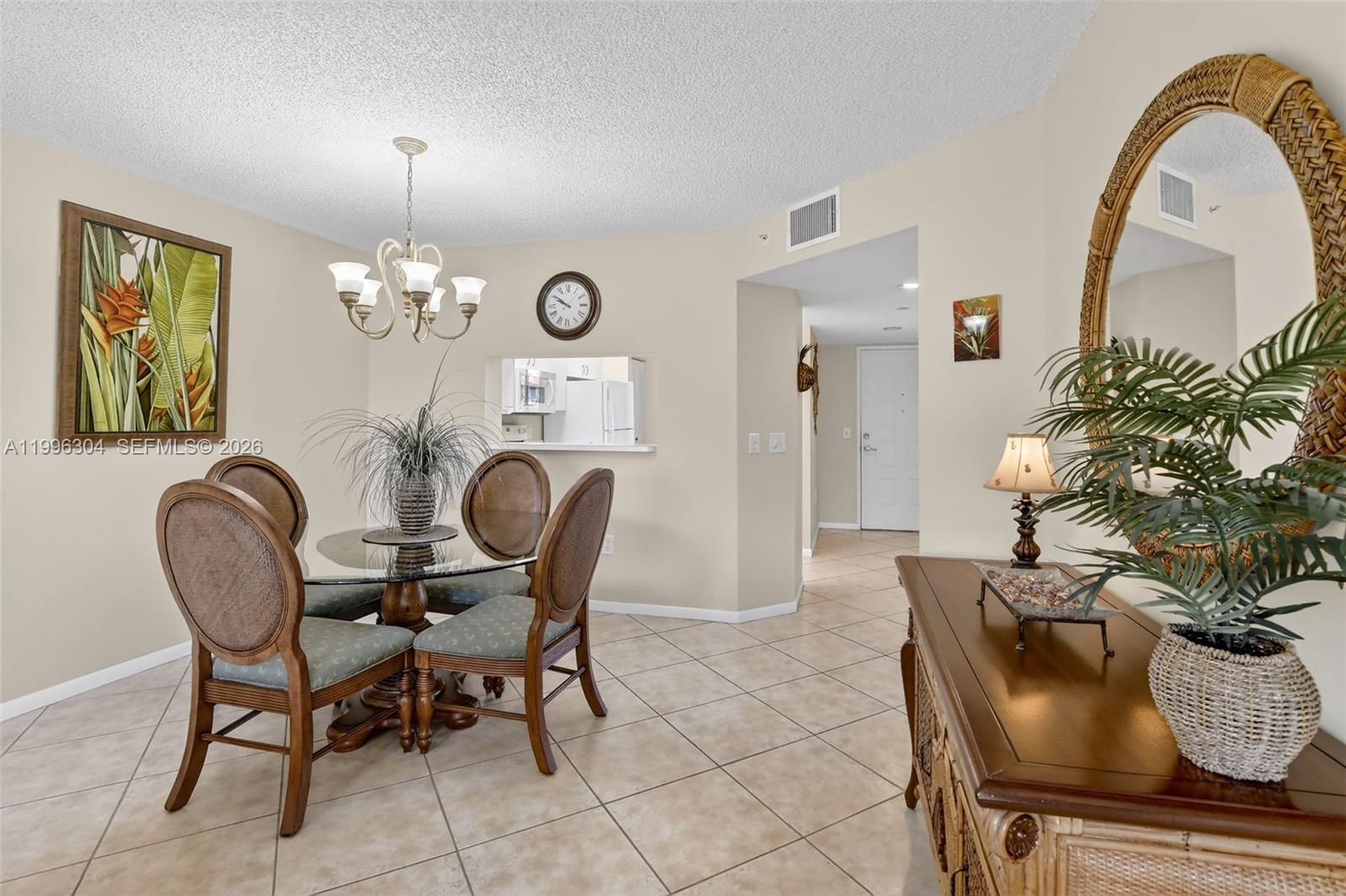 Listing photo 3 for 1651 SW 127th Ave Unit#305A, Pembroke Pines, FL, 33027