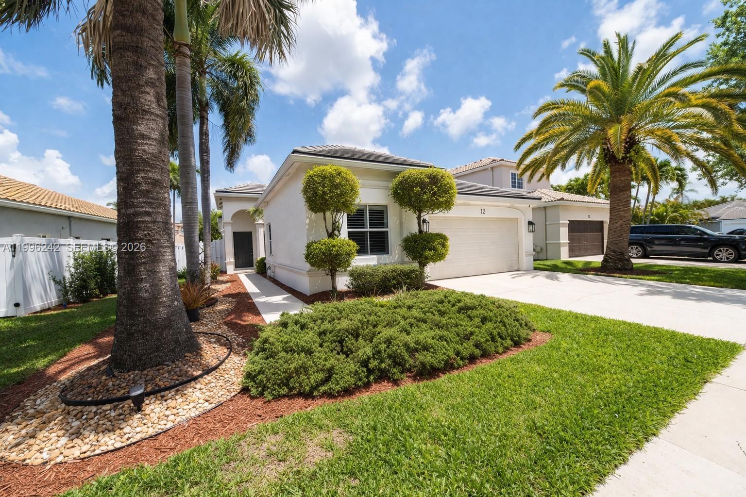 Listing photo 4 for 717 Tanglewood Cir, Weston, FL, 33327