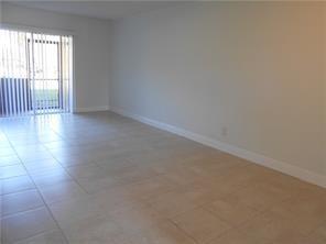 Listing photo 3 for 789 NW 103rd Terrace Terrace Unit#101, Pembroke Pines, FL, 33026