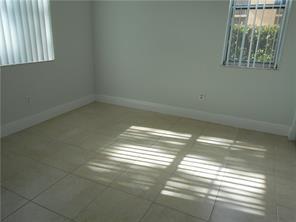 Listing photo 5 for 789 NW 103rd Terrace Terrace Unit#101, Pembroke Pines, FL, 33026