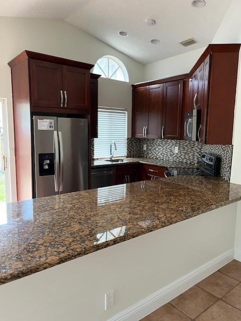 Listing photo 5 for 1311 Seagrape Circle Circle, Weston, FL, 33326