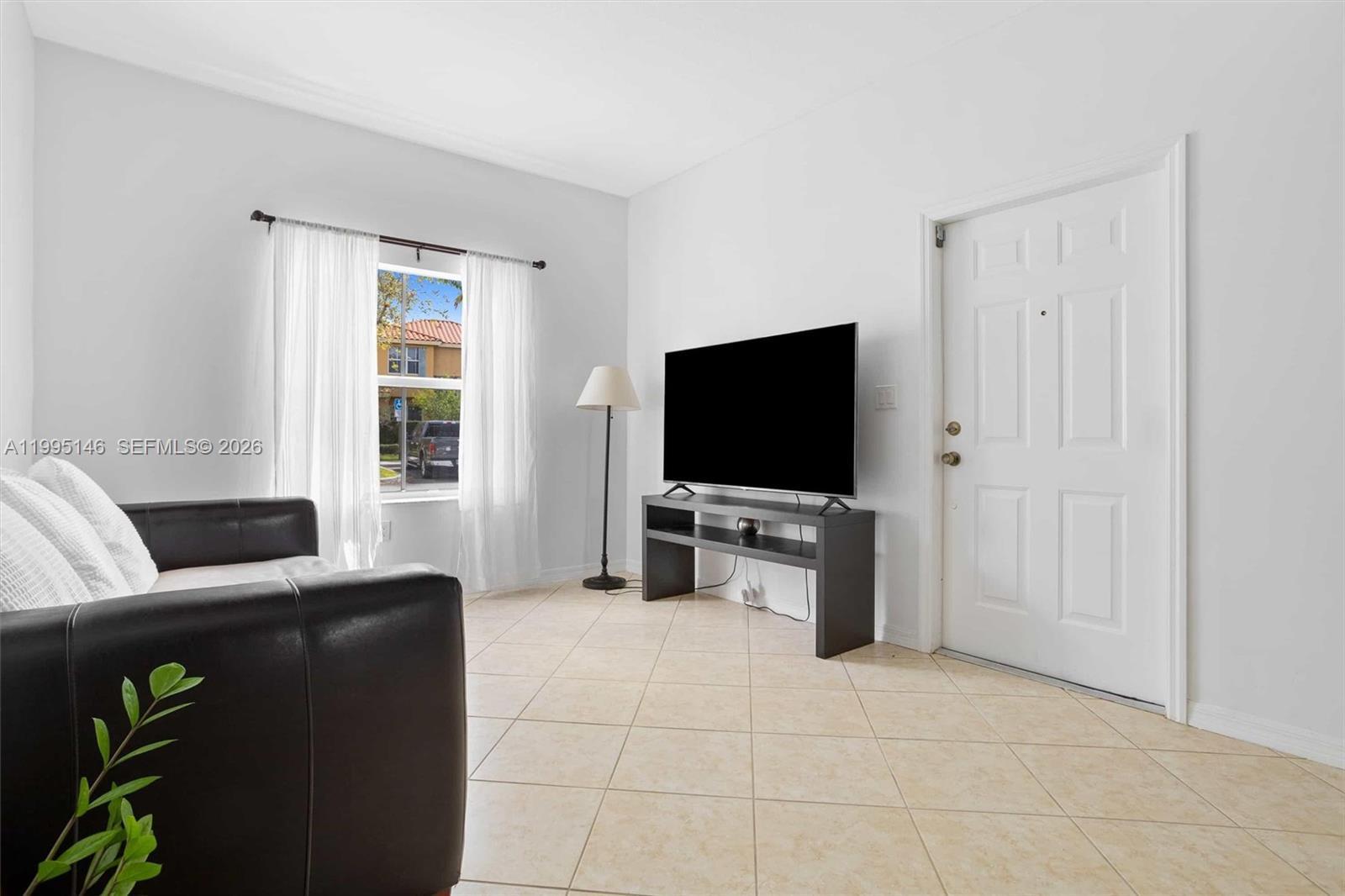 Rental in Pembroke Pines, FL