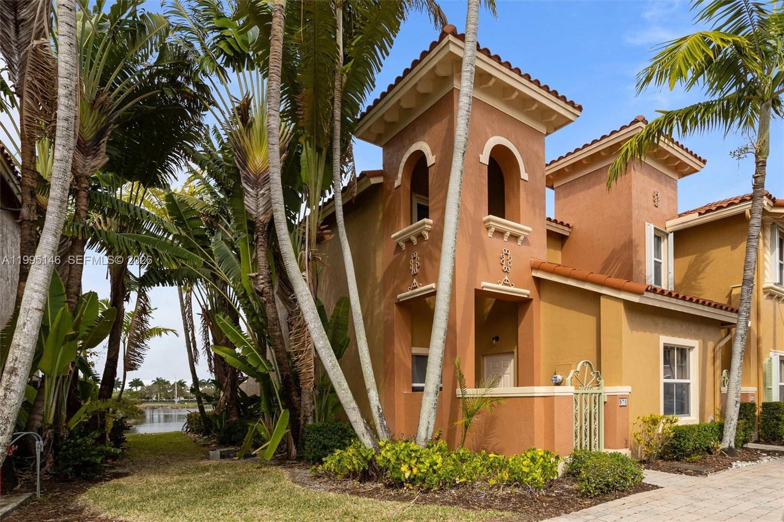 Listing photo 4 for 970 SW 144th Ave Unit#970, Pembroke Pines, FL, 33027