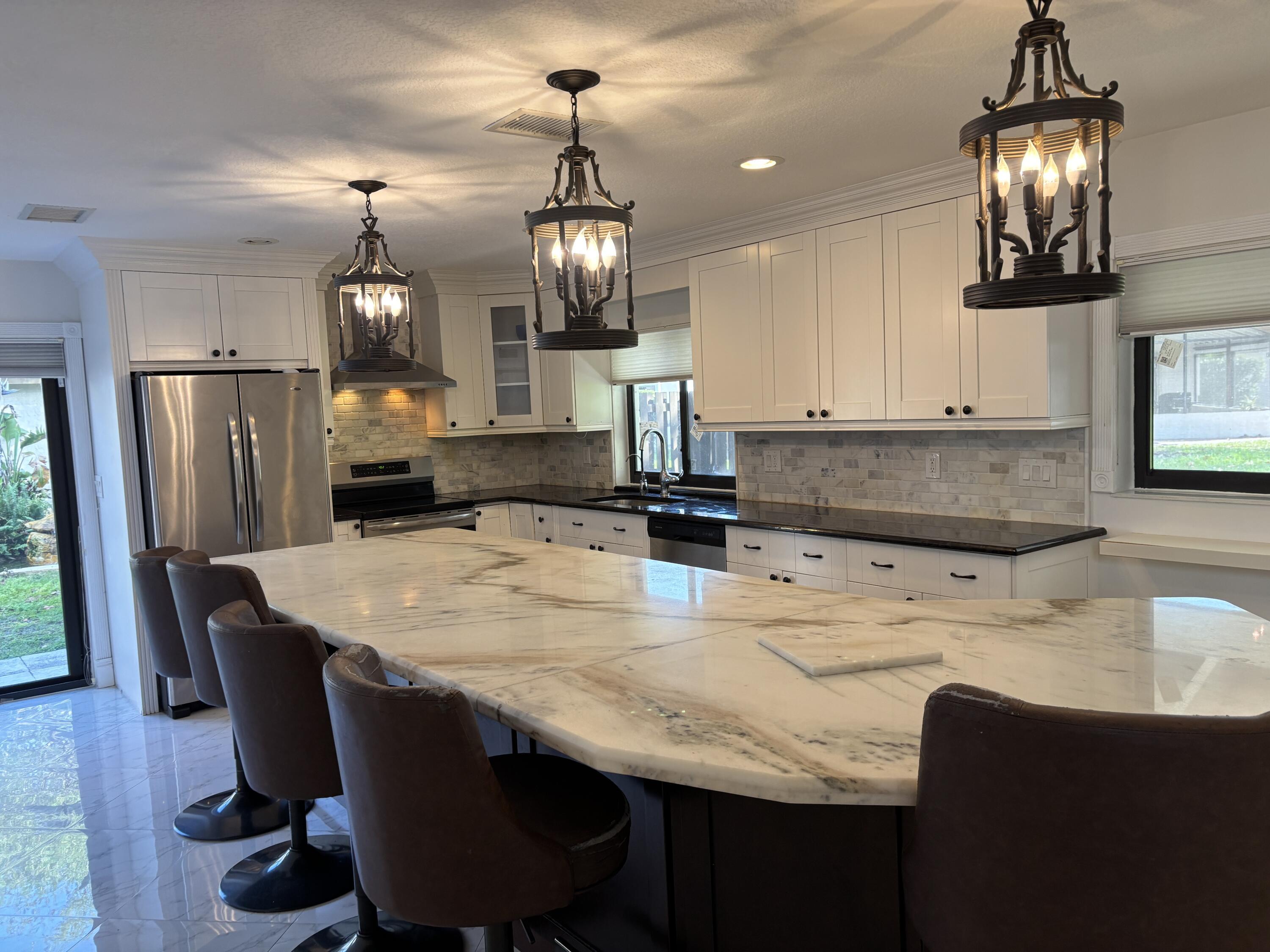 Listing photo 6 for 2199 Charleston, Weston, FL, 33326