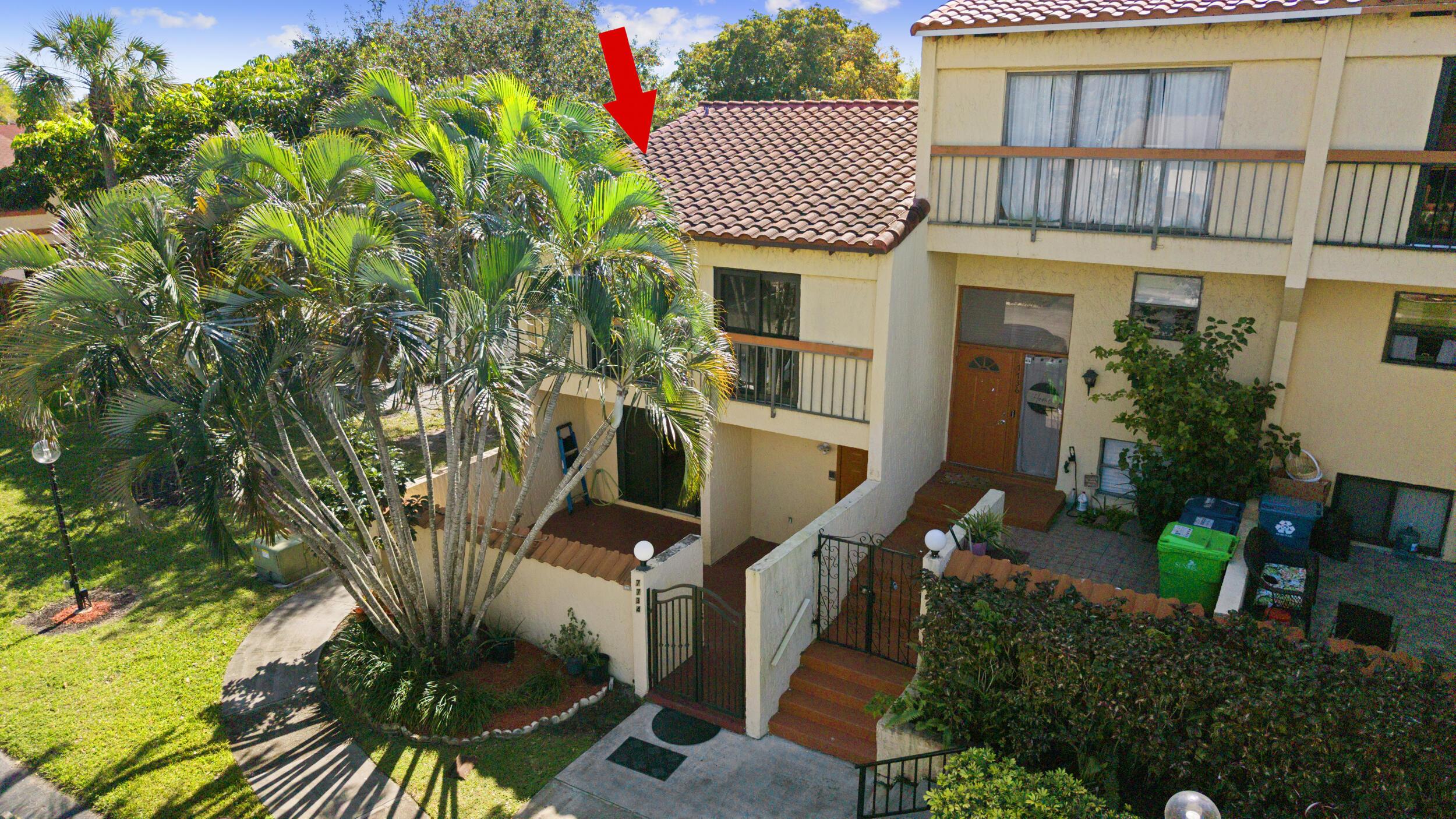 Listing photo 4 for 7734 Balboa Street Street Unit#7734, Sunrise, FL, 33351