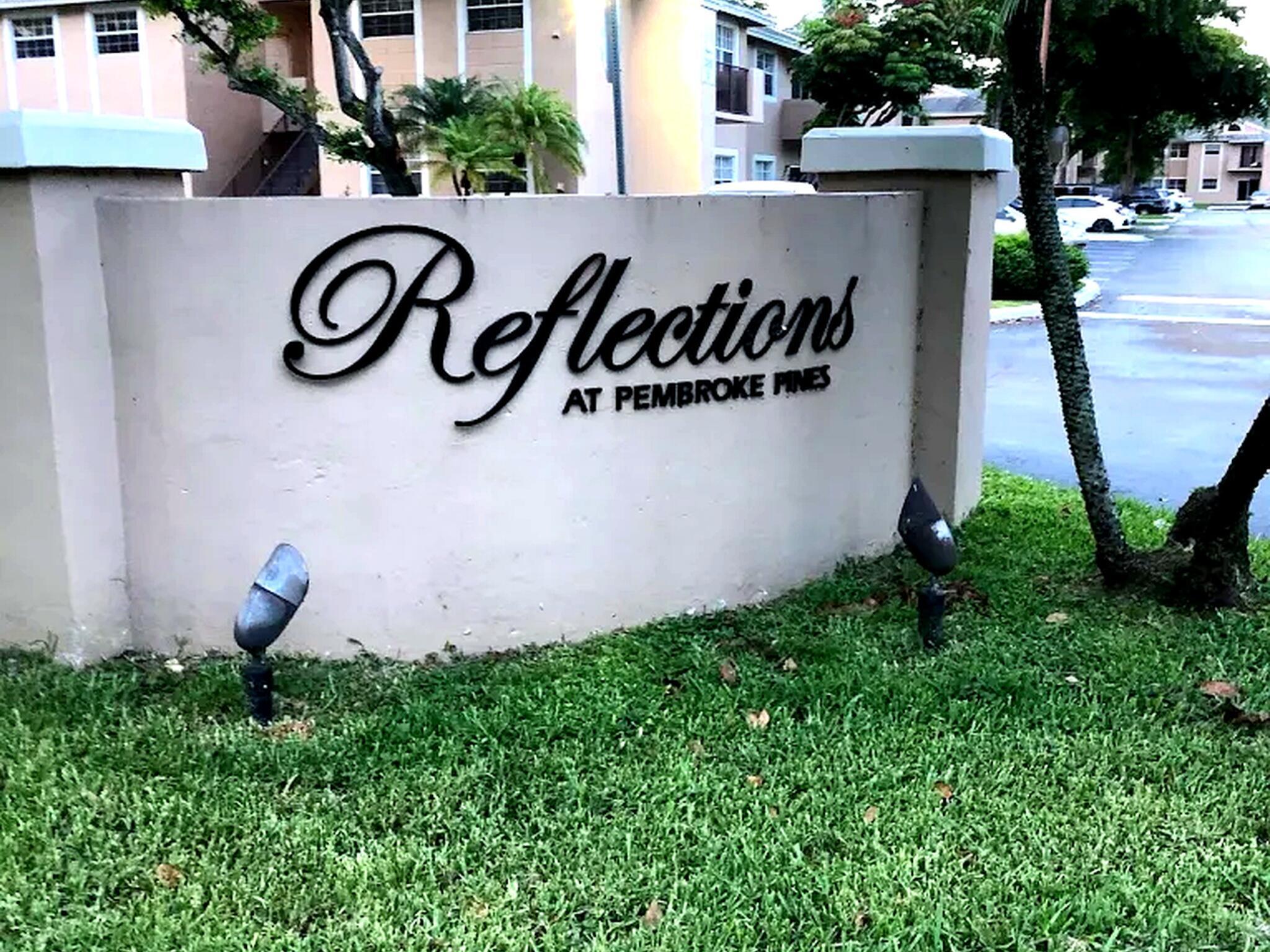 Listing photo 3 for 2331 NW 96th Terrace Terrace Unit#17m, Pembroke Pines, FL, 33024