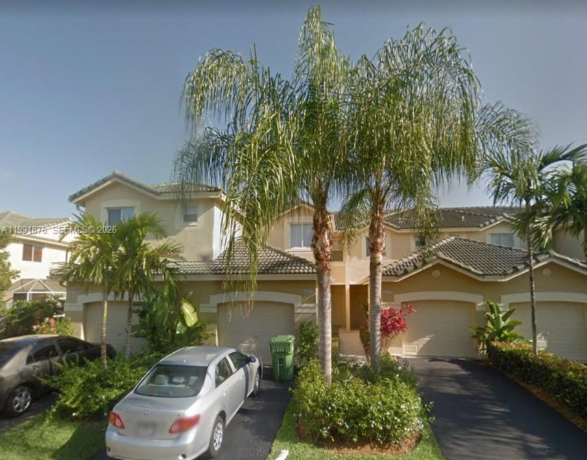 Listing photo 4 for 2233 Ensenada Ter, Weston, FL, 33327