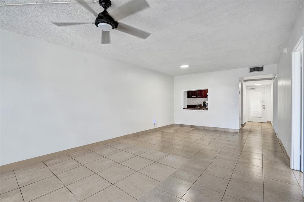 Rental in Davie, FL