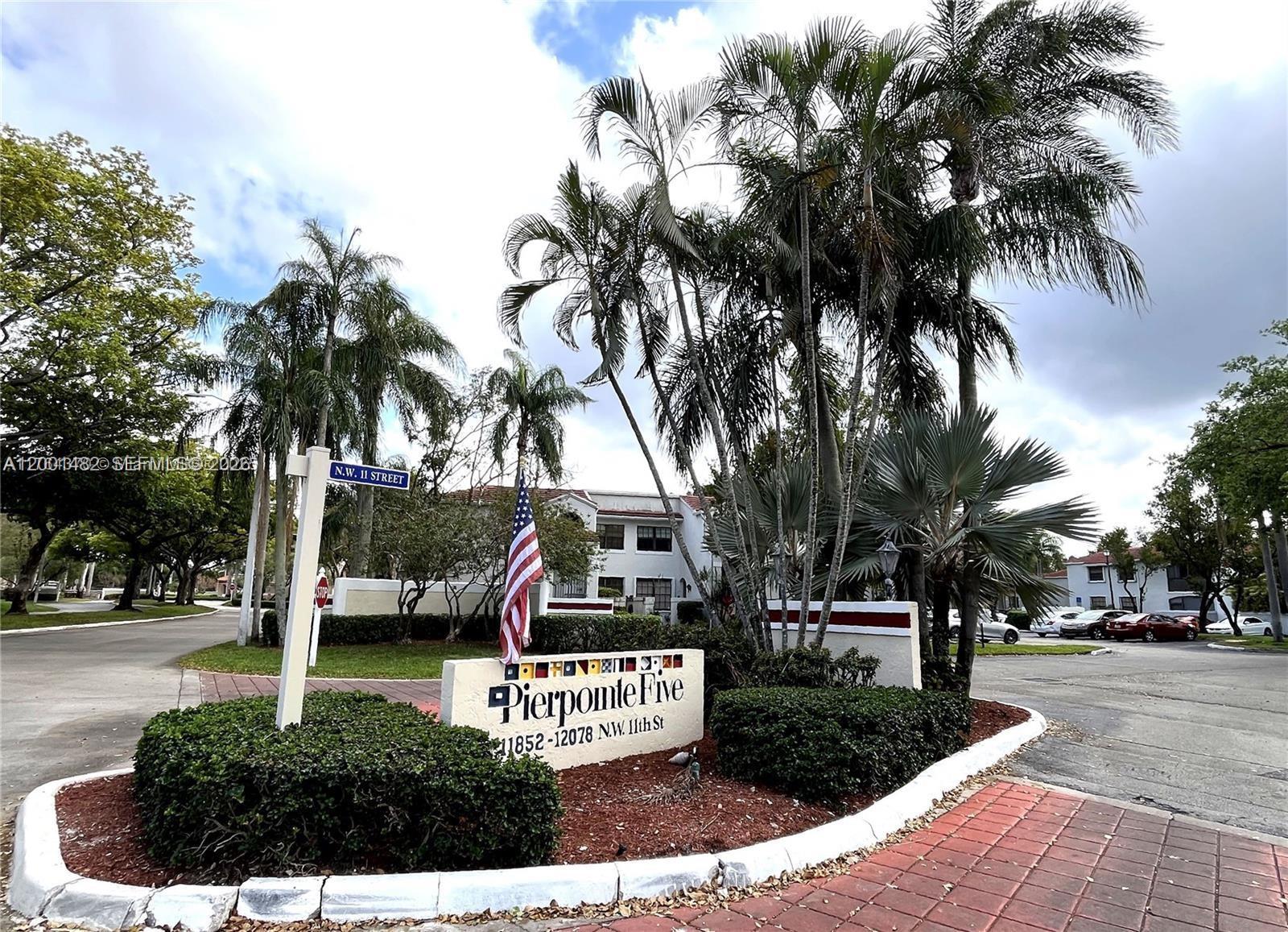 Rental in Pembroke Pines, FL