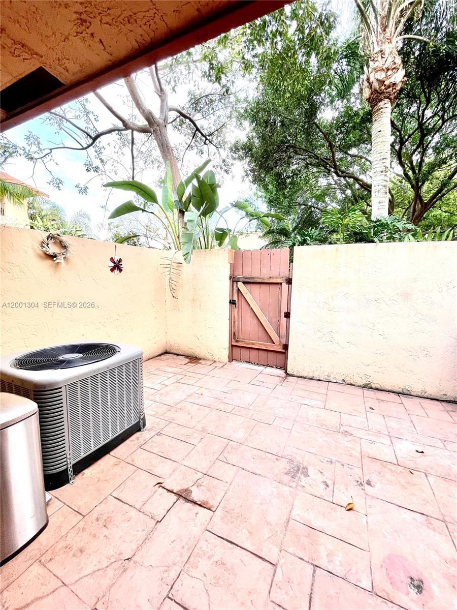 Rental in Pembroke Pines, FL