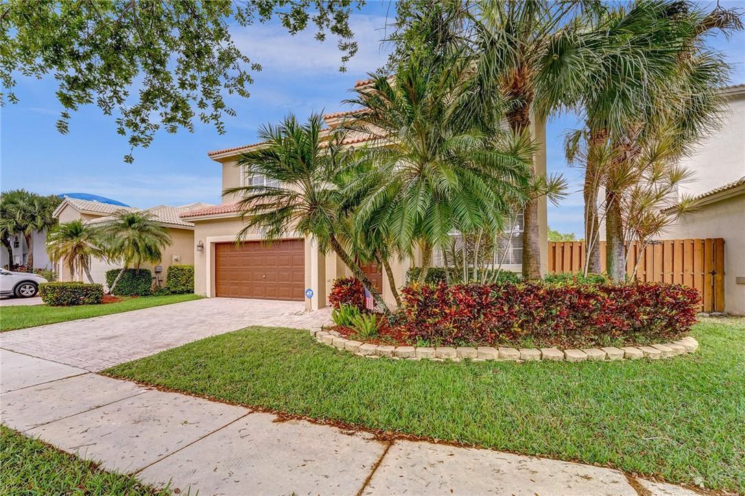 Listing photo 4 for 16763 NW 13th Street Street, Pembroke Pines, FL, 33028