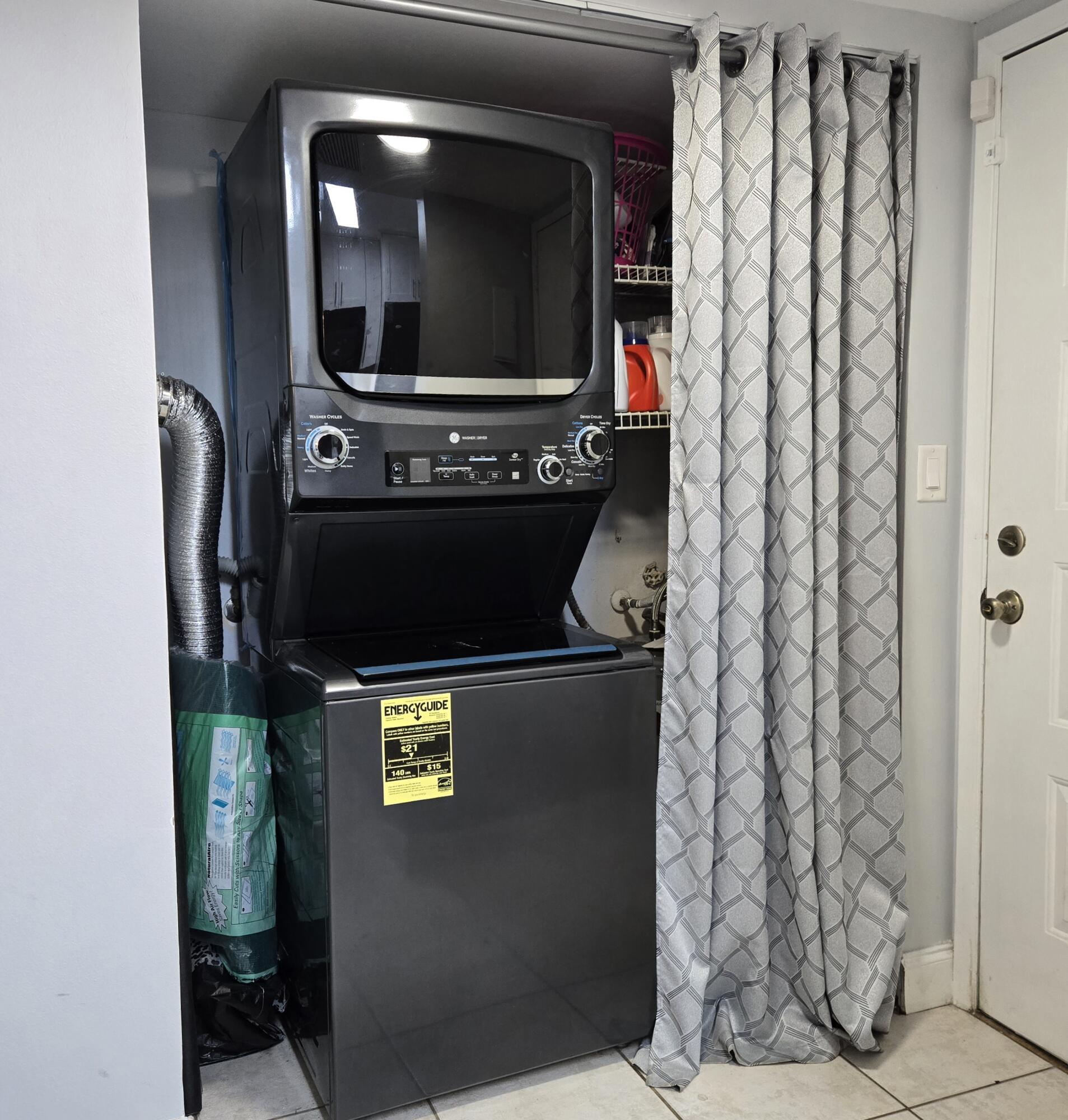 Listing photo 2 for 10501 W Broward Boulevard Boulevard Unit#302, Plantation, FL, 33324