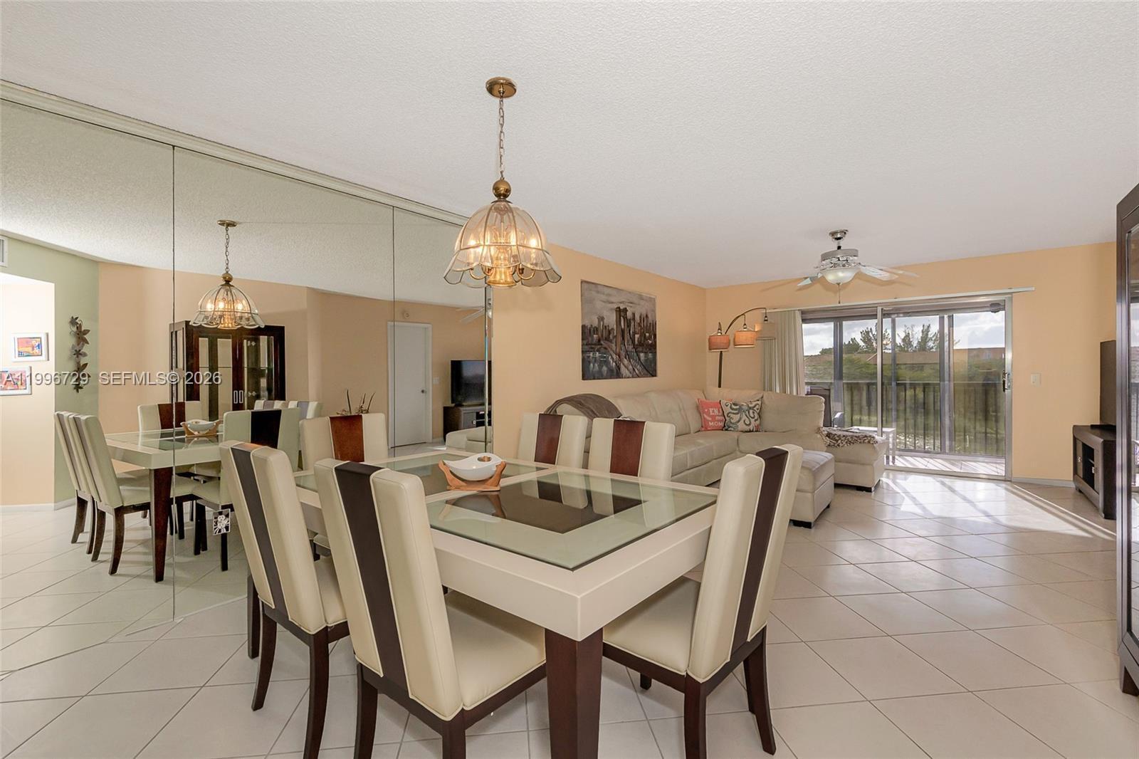 Listing photo 4 for 950 SW 138th Ave Unit#409B, Pembroke Pines, FL, 33027