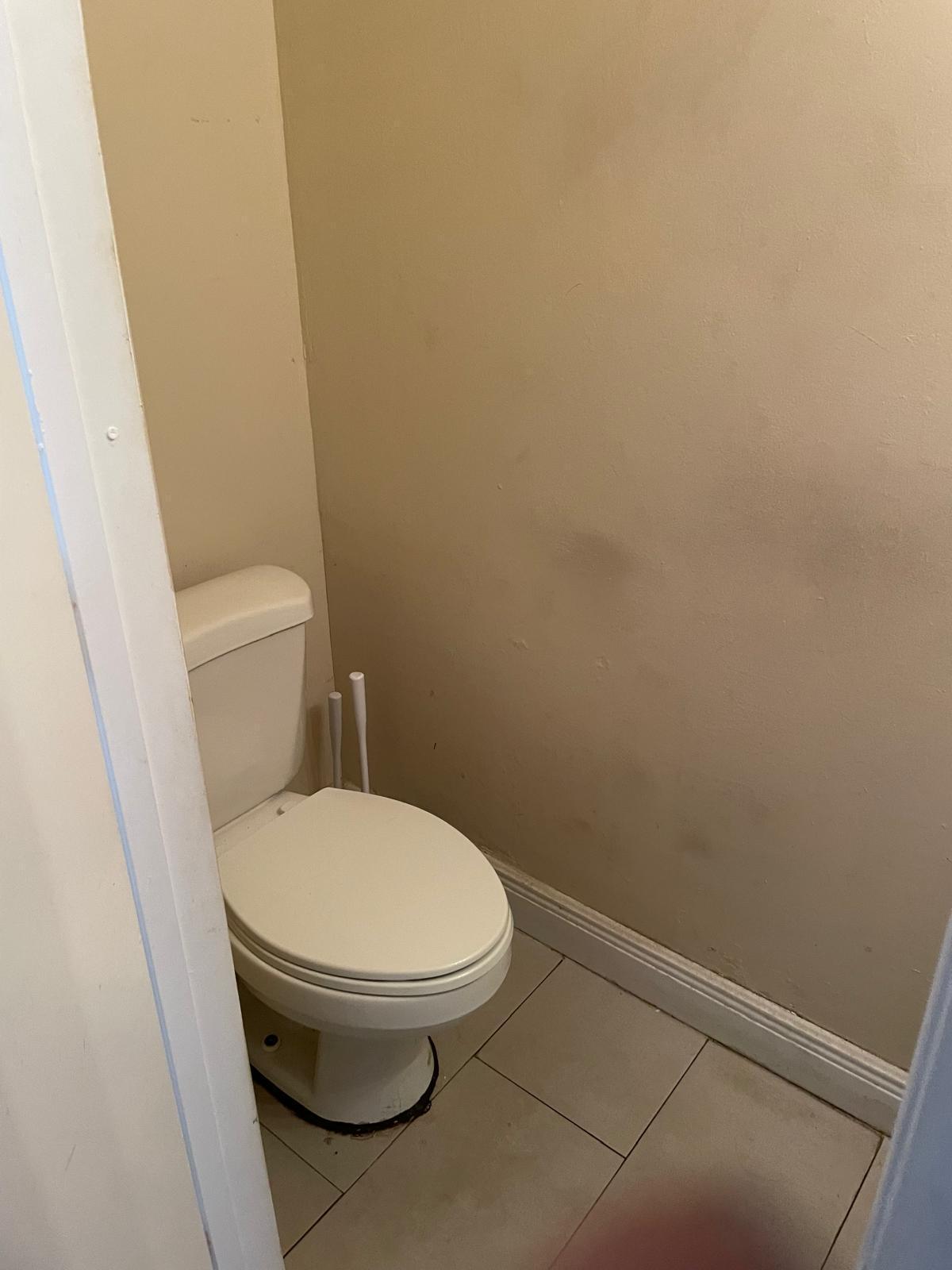 Listing photo 5 for 8249 Fairway Road Road, Sunrise, FL, 33351