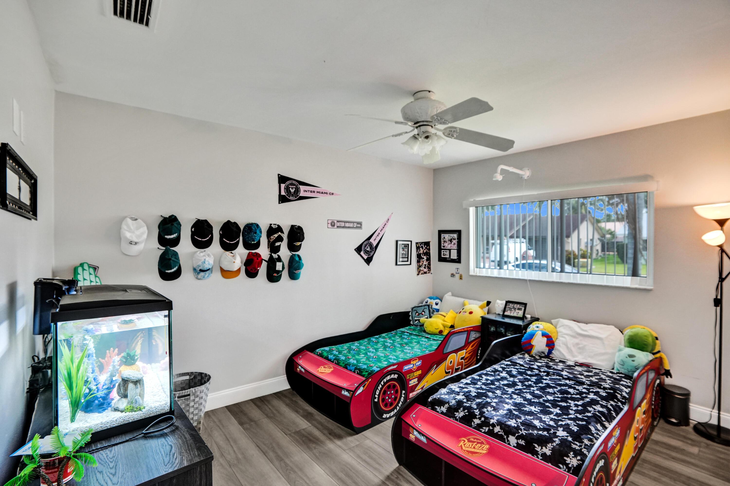 Listing photo 2 for 10501 NW 20th Court Court, Sunrise, FL, 33322