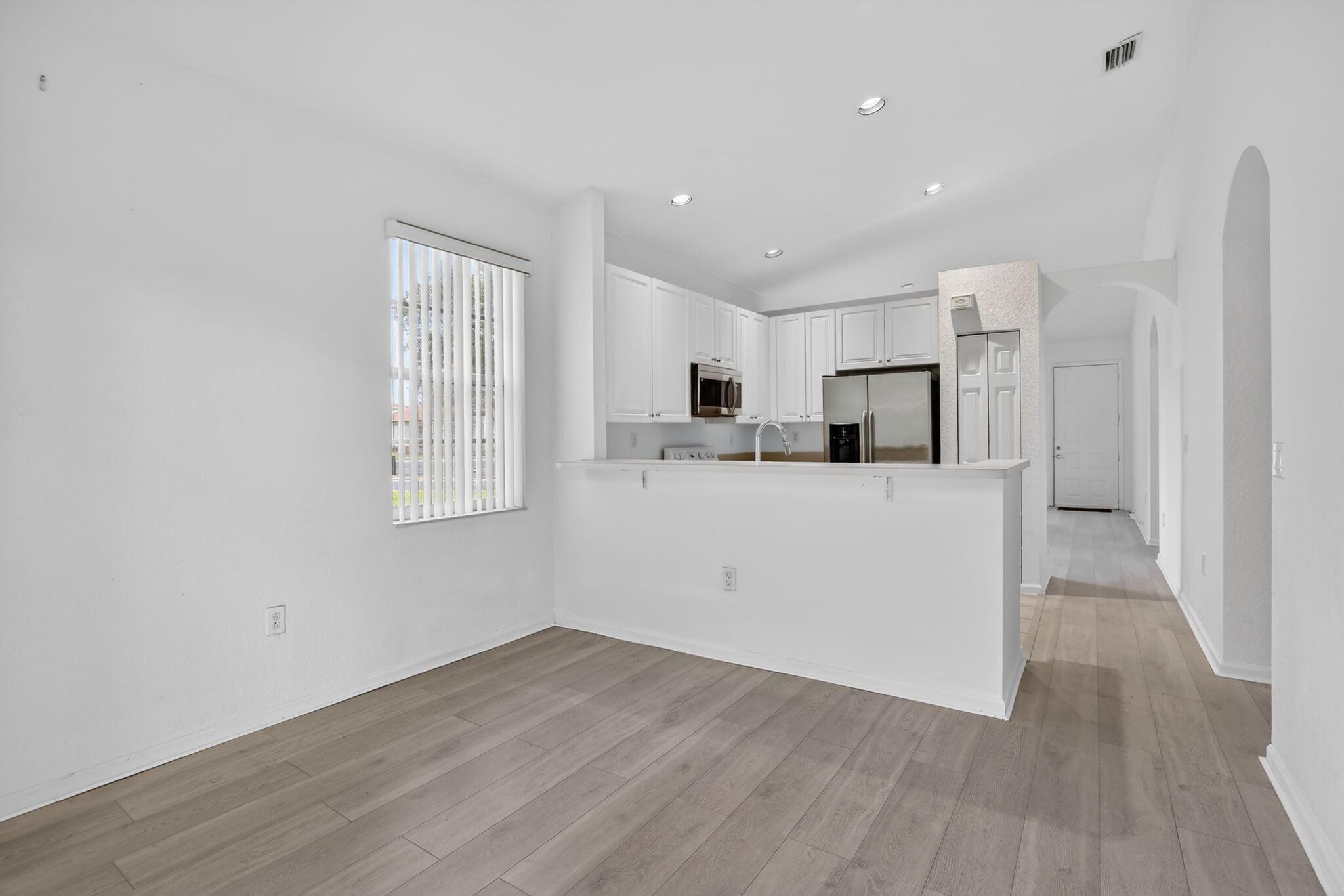 Rental in Pembroke Pines, FL
