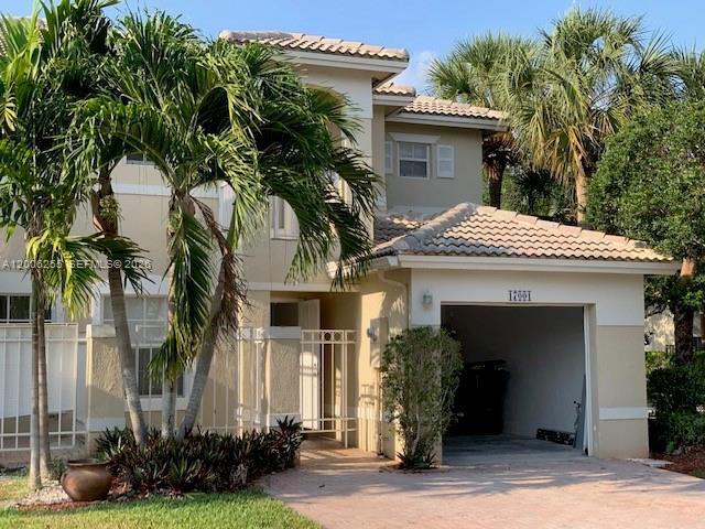 Rental in Pembroke Pines, FL