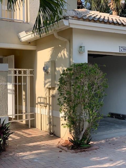 Listing photo 2 for 17001 NW 22nd St Unit#17001, Pembroke Pines, FL, 33028
