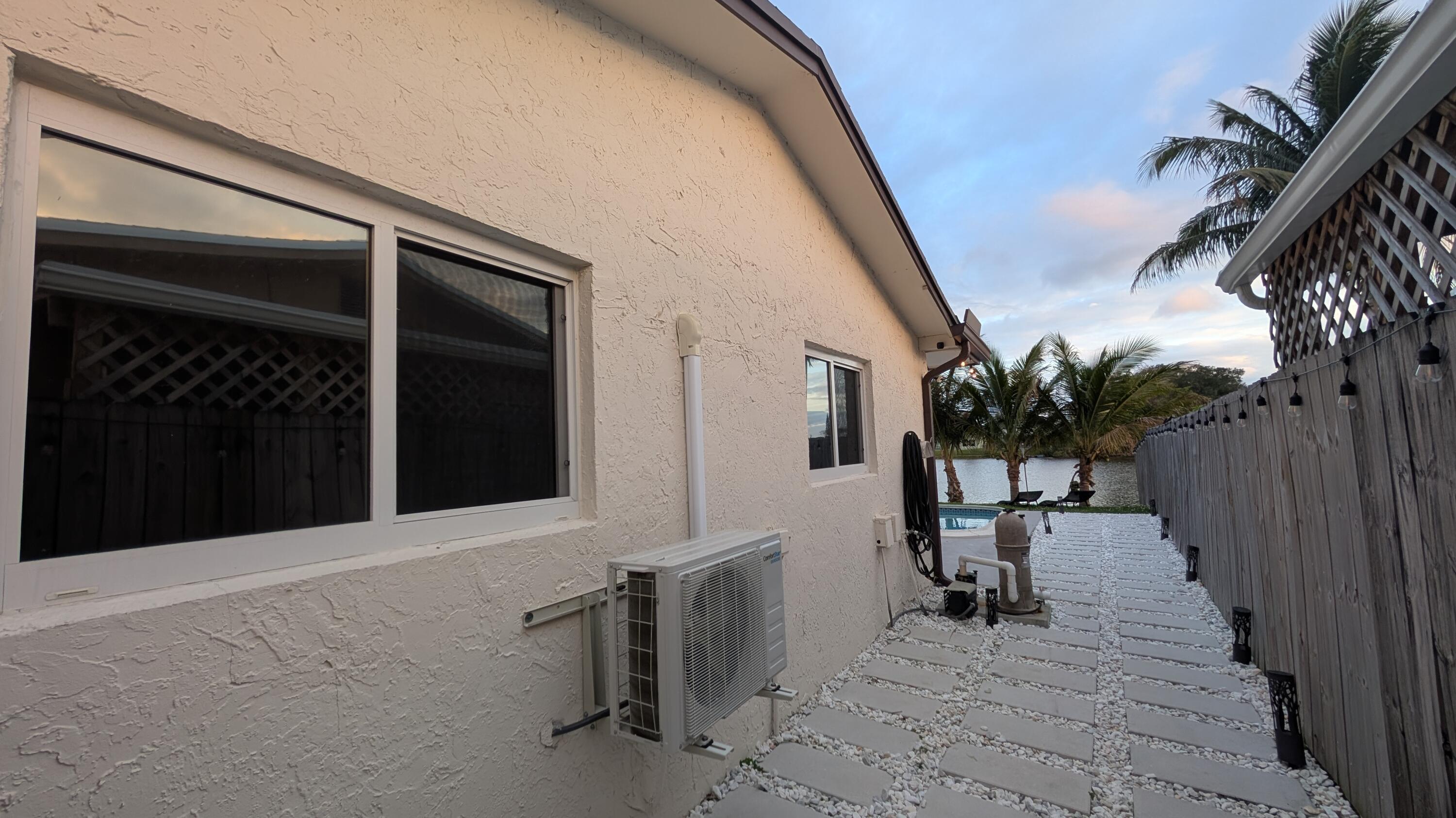 Listing photo 5 for 11640 NW 32nd Manor Manor, Sunrise, FL, 33323