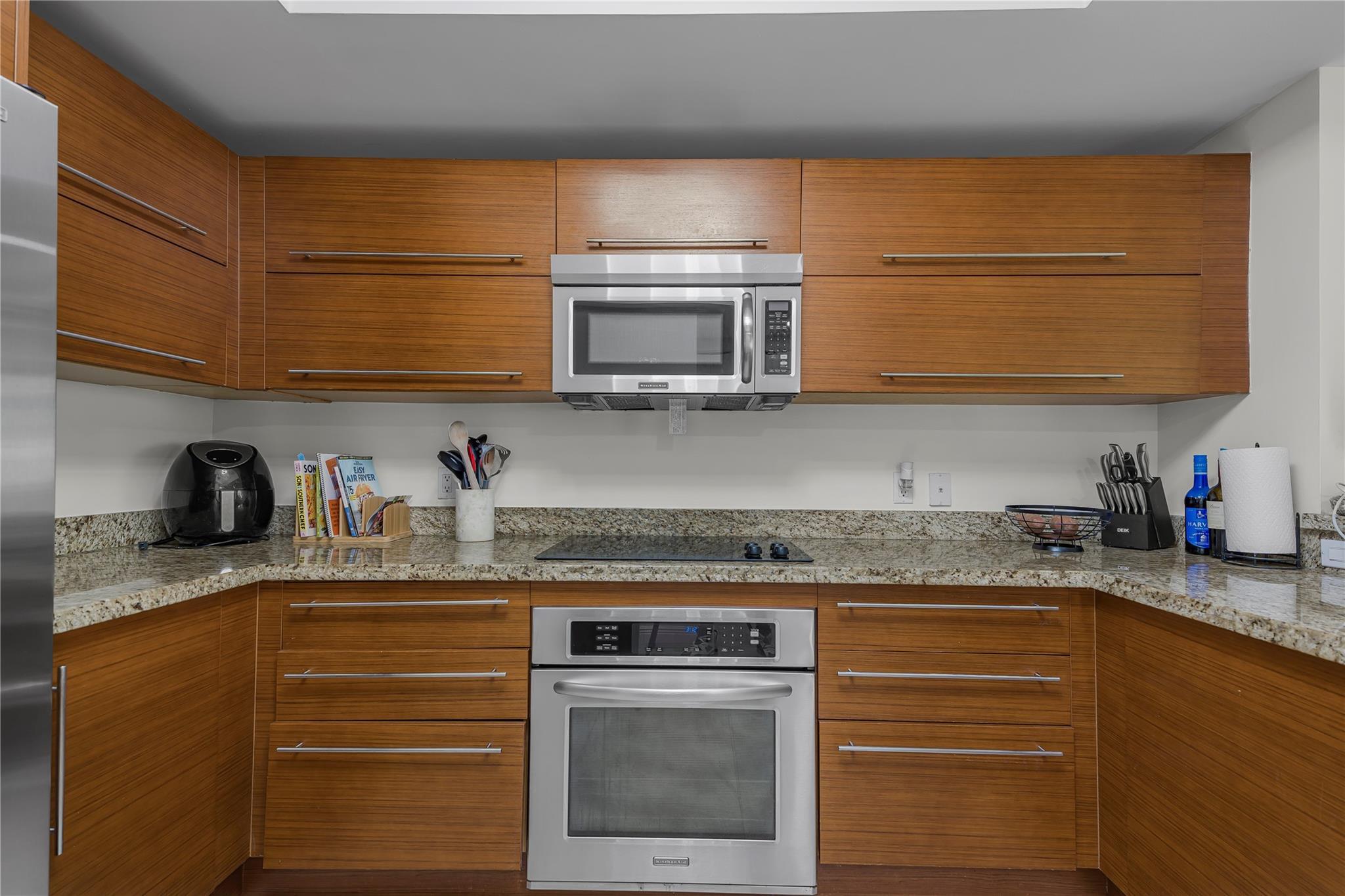 Listing photo 5 for 2641 N Flamingo Road Road Unit#901n, Sunrise, FL, 33323