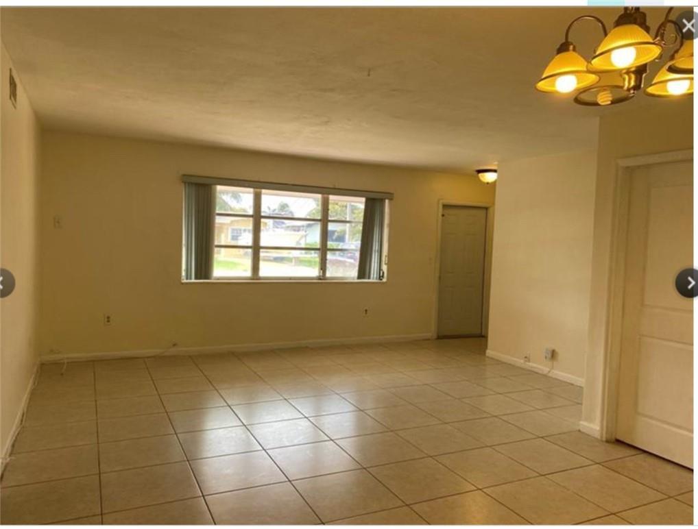 Listing photo 4 for 7821 NW 14th Street Street, Pembroke Pines, FL, 33024