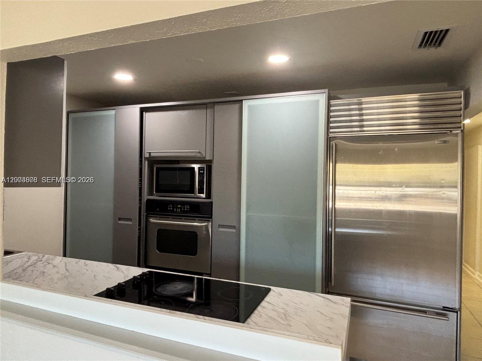 Listing photo 2 for 543 SW 61st Ter Unit#1, Margate, FL, 33068