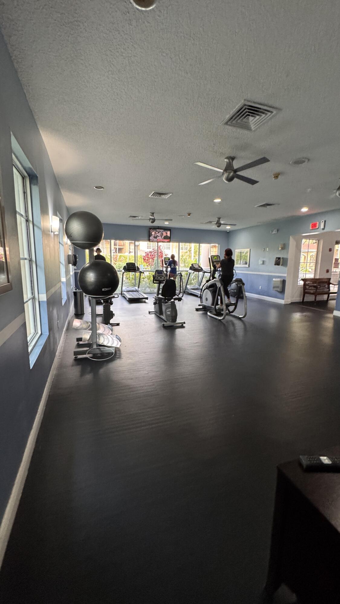 Listing photo 2 for 201 SW 116th Avenue Avenue Unit#108, Pembroke Pines, FL, 33025