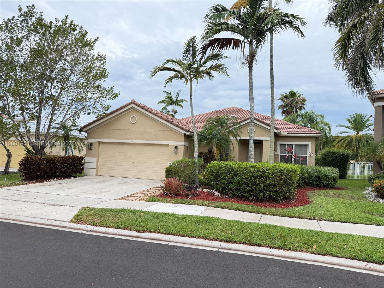 Listing photo 3 for 1006 Sunflower Cir, Weston, FL, 33327
