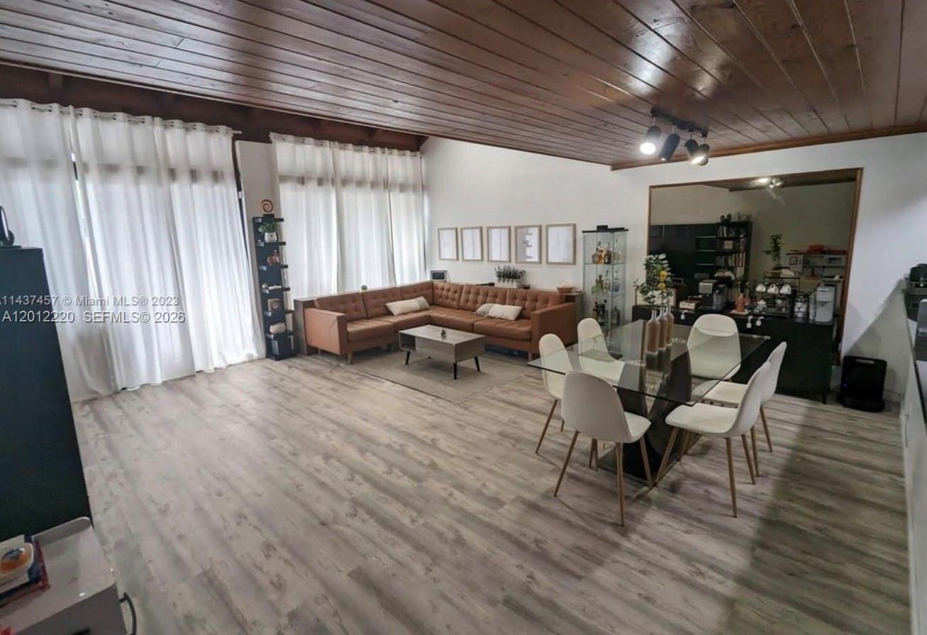 Listing photo 4 for 11203 NW 15th St Unit#NA, Pembroke Pines, FL, 33026
