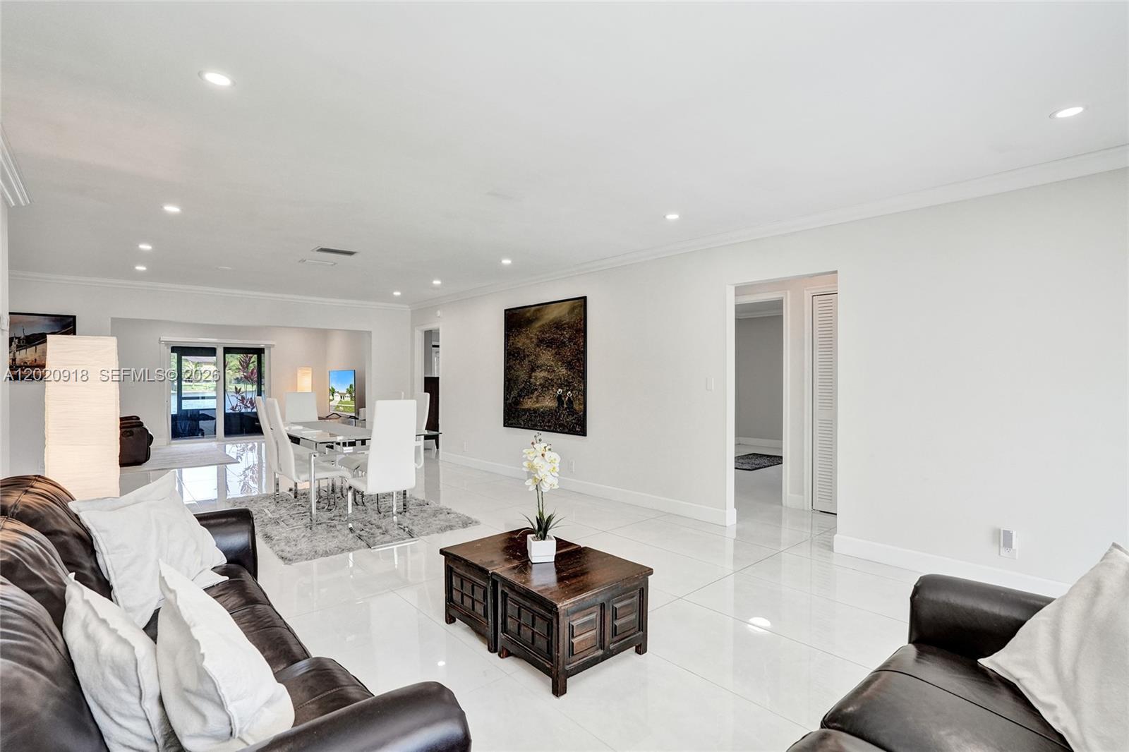 Listing photo 2 for 4662 NW 99th Ave, Sunrise, FL, 33351