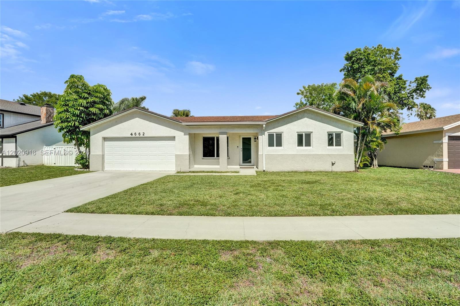 Listing photo 3 for 4662 NW 99th Ave, Sunrise, FL, 33351