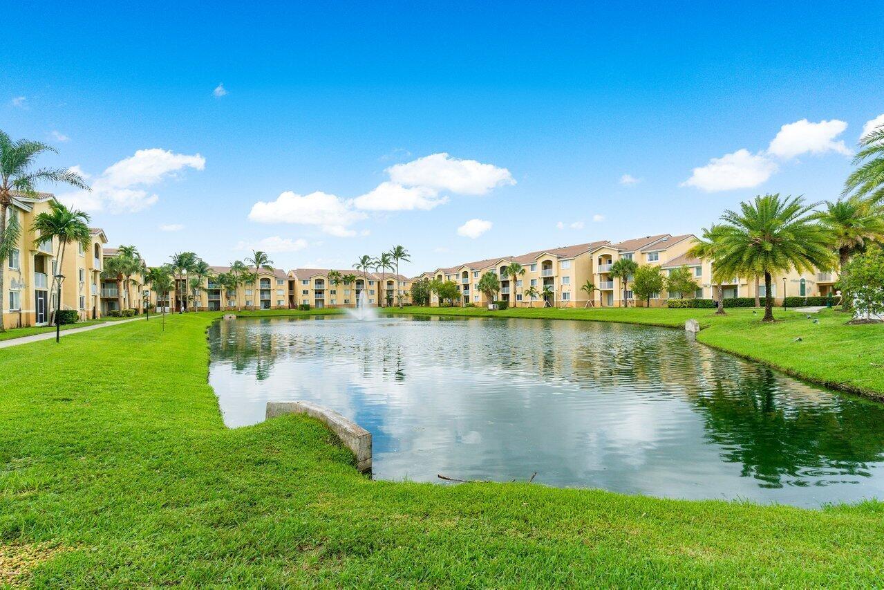 Listing photo 5 for 2620 S University Drive Unit#309, Davie, FL, 33328