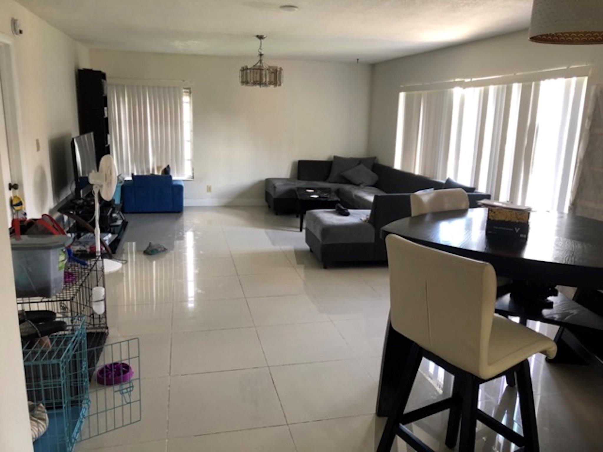Listing photo 5 for 430 Commodore Drive Unit#310, Plantation, FL, 33325