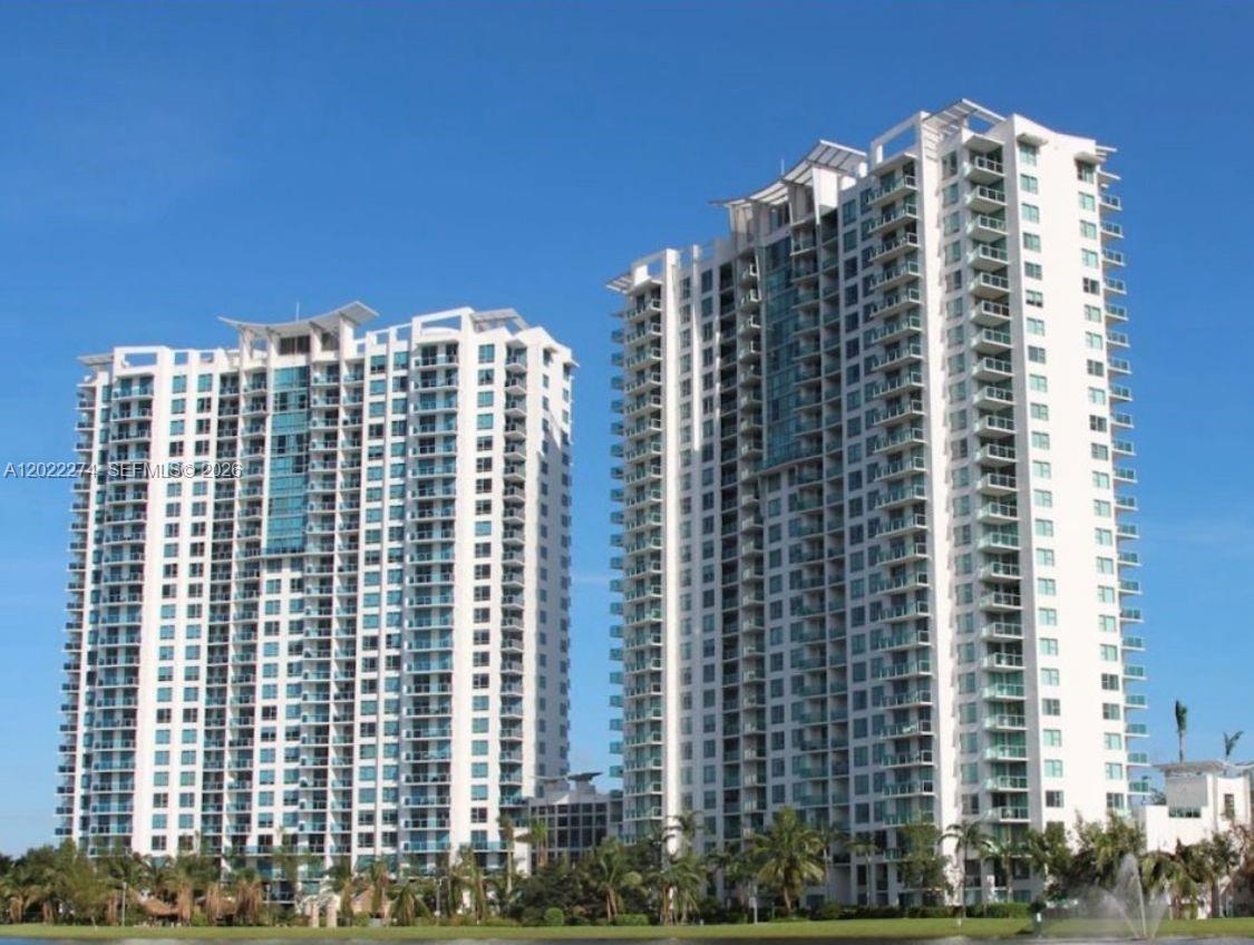 Listing photo 3 for 2641 N FLAMINGO RD Unit#603N, Sunrise, FL, 33323