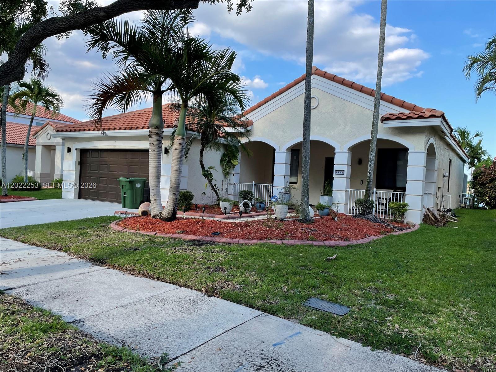 Listing photo 3 for 1144 Fairfield Meadows Dr Unit#0, Weston, FL, 33327