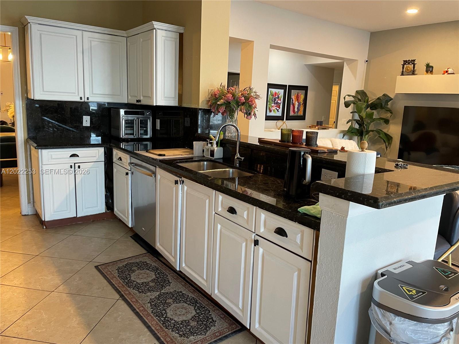 Listing photo 5 for 1144 Fairfield Meadows Dr Unit#0, Weston, FL, 33327