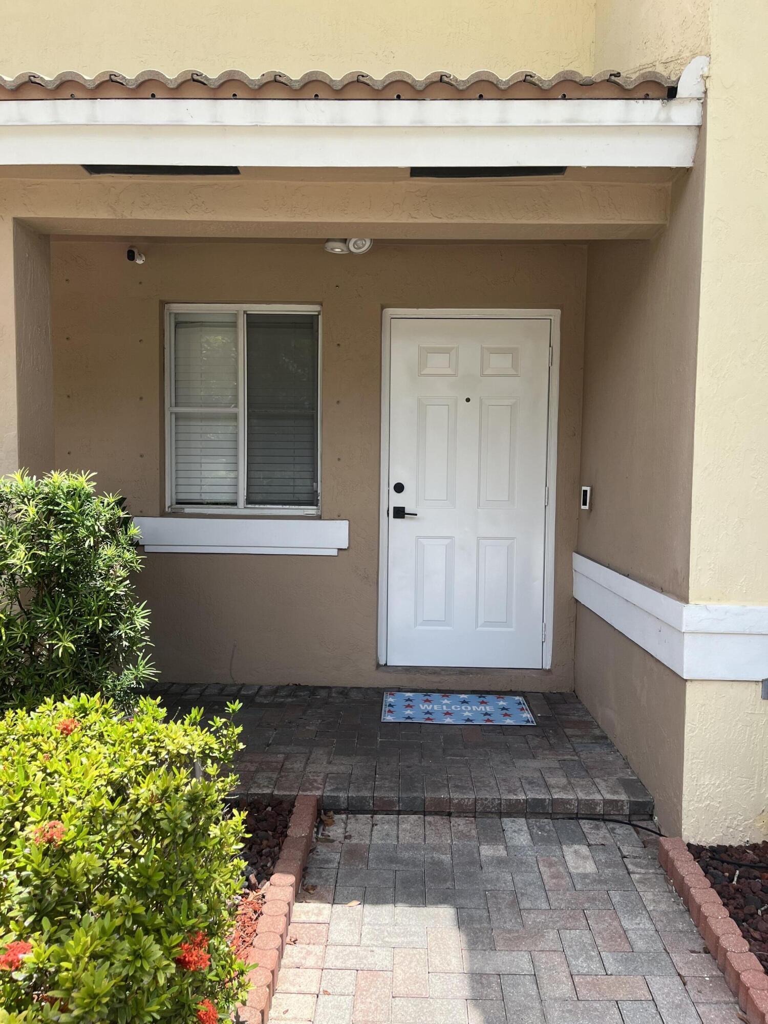 Listing photo 6 for 11386 NW 33rd Street Unit#11386, Sunrise, FL, 33323
