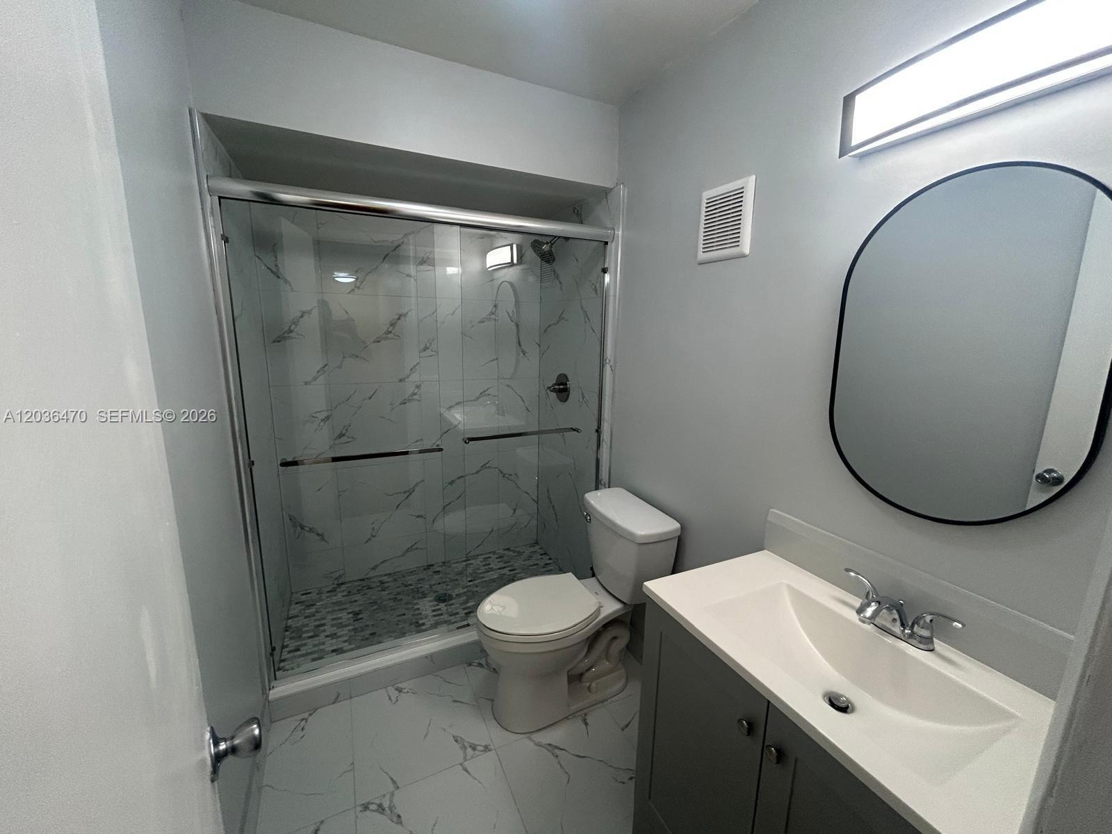 Listing photo 5 for 1774 SW 81st Ln Unit#1-31, Davie, FL, 33324