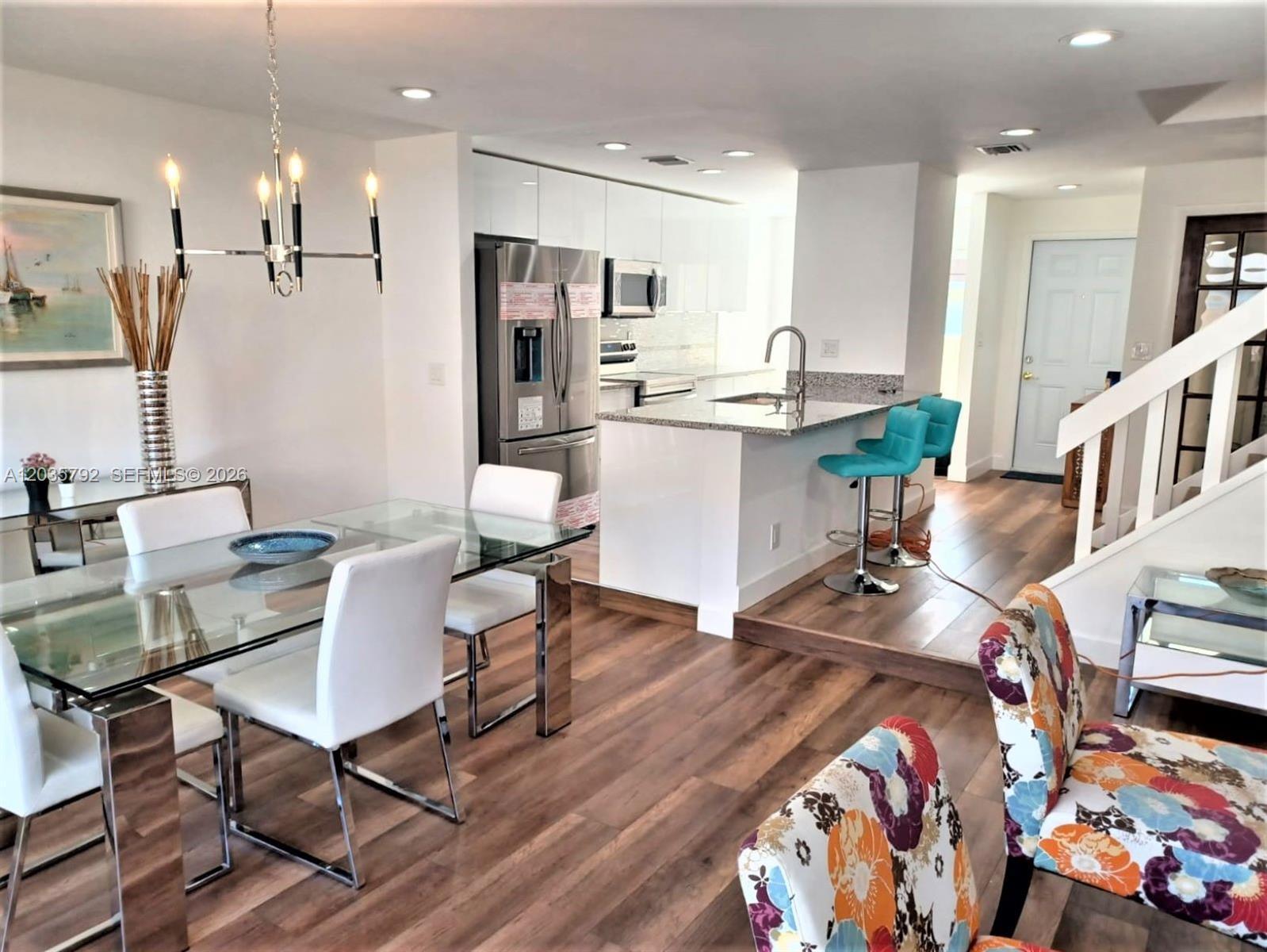 Listing photo 5 for 843 NW 81st Ave Unit#7, Plantation, FL, 33324
