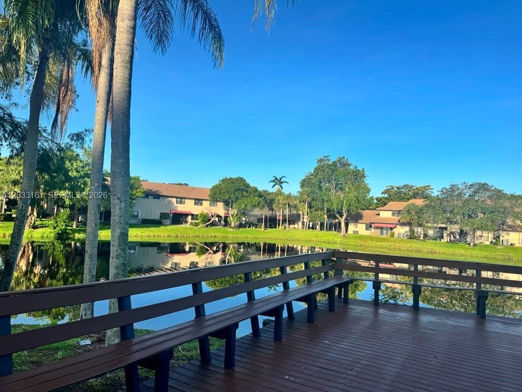 Listing photo 5 for 9023 Vineyard Lake Dr Unit#0, Plantation, FL, 33324