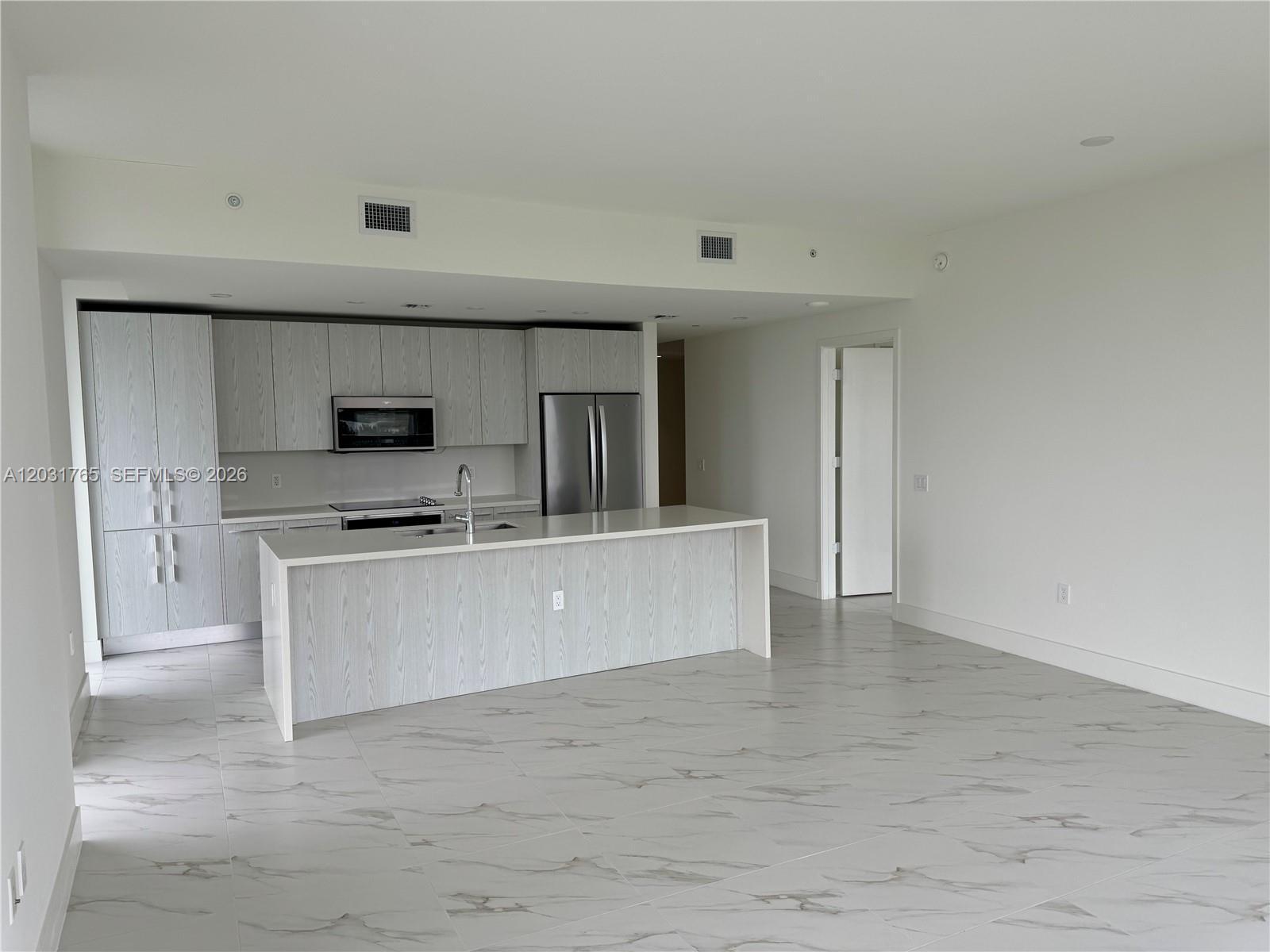 Alquiler de 2 hab. en 2000 Metropica Way Unit#303, Sunrise, FL