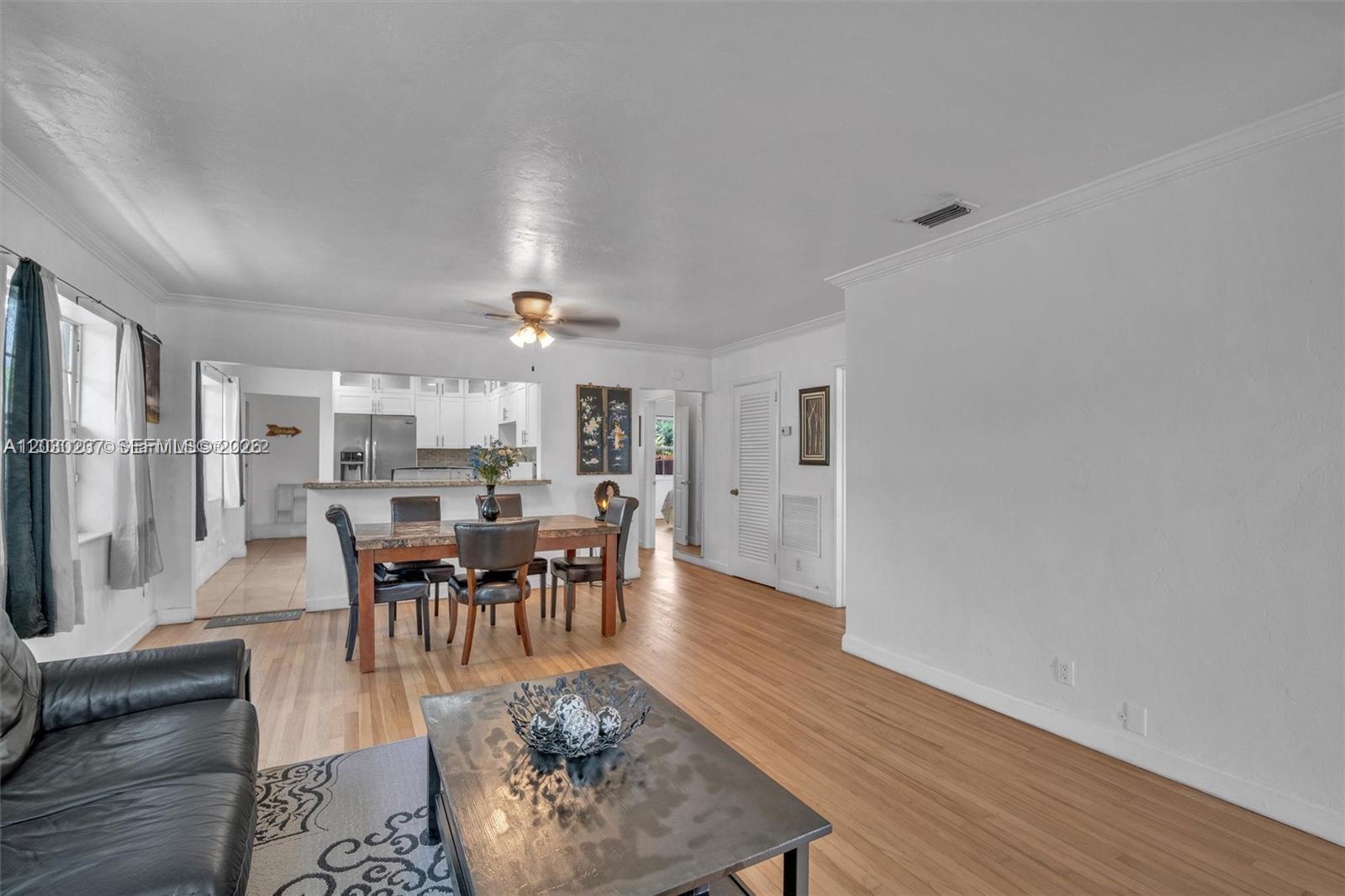 Listing photo 4 for 1635 Hollywood Blvd, Hollywood, FL, 33020