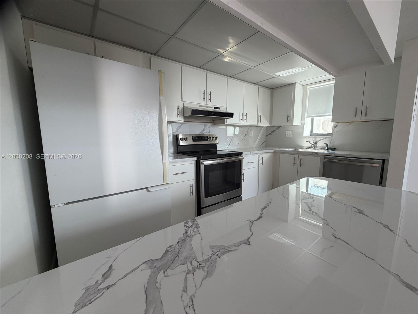 Listing photo 4 for 20200 W Country Club Dr Unit#PH08, Aventura, FL, 33180