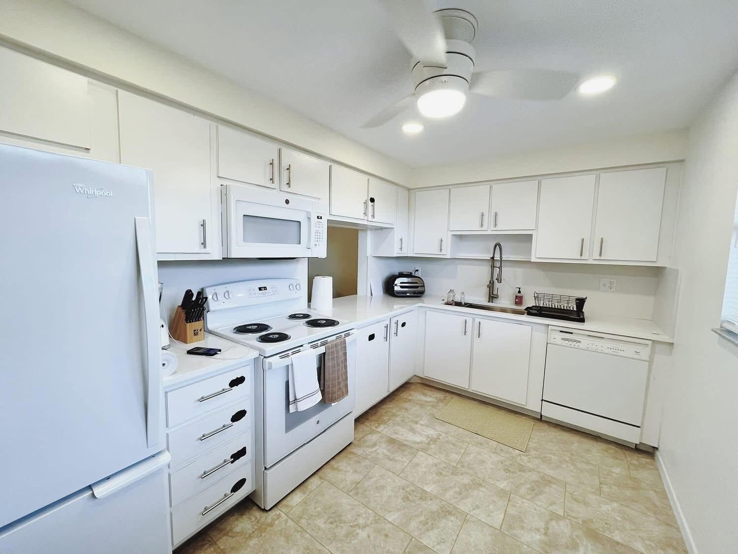 Listing photo 3 for 7080 Nova Drive Unit#307b, Davie, FL, 33317